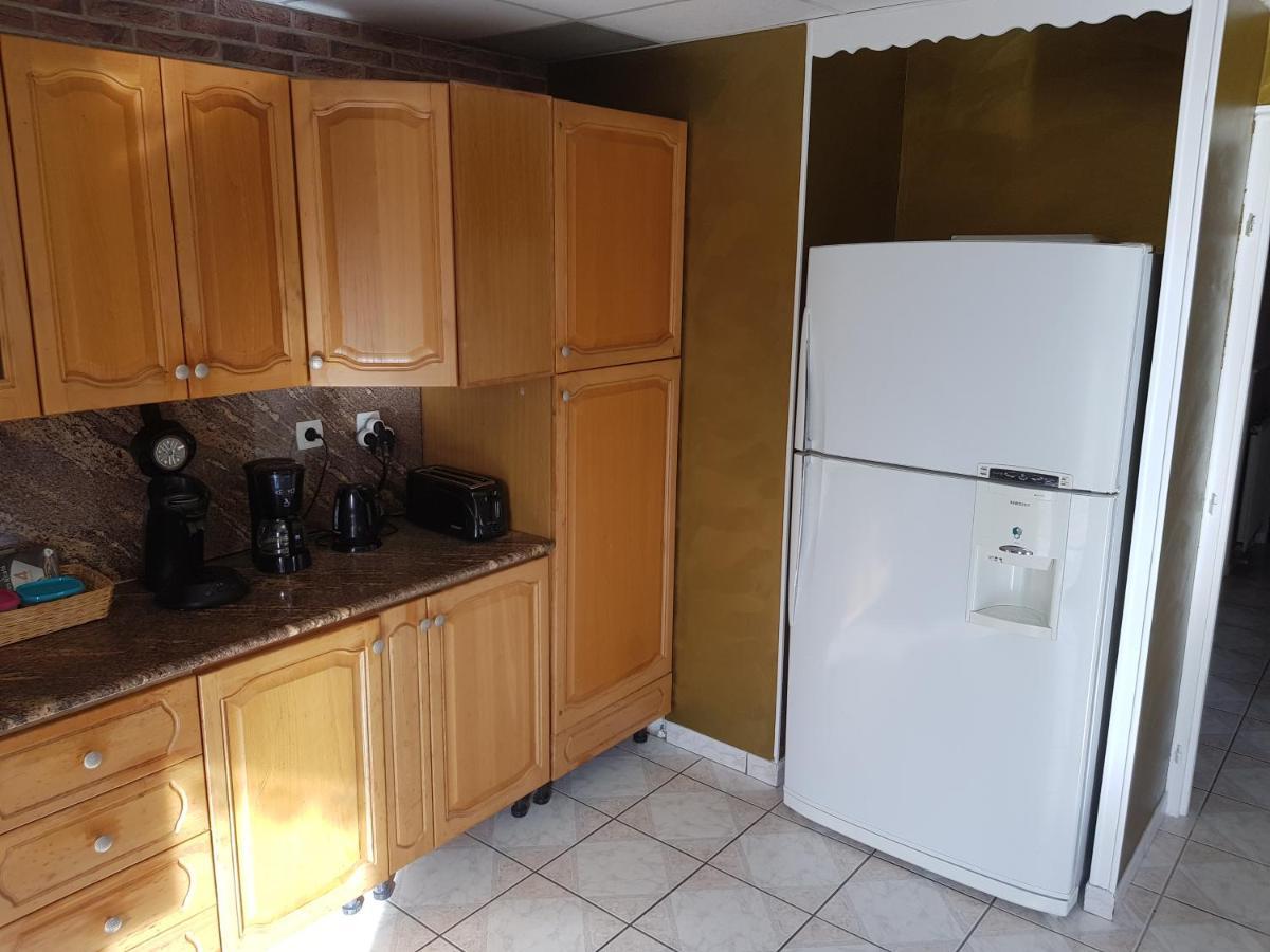 Grand Avec Cheminee Dans Maison, Parking Gratuit Appartamento Mionnay